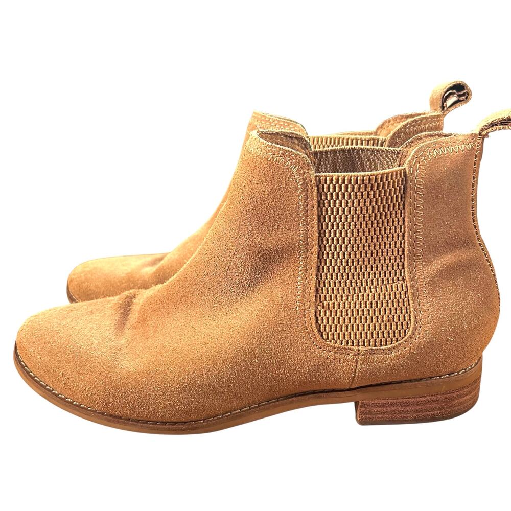 TOMS Suede Chelsea Ankle Boots – Women’s 9 – Tan Normcore Capsule Wardrobe